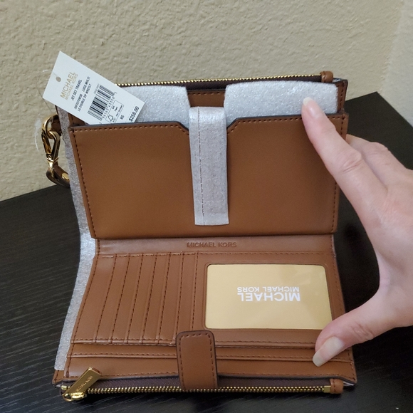 Michael Kors Signature Jet Set Medium Double Zip Wristlet Wallet - Picture 6 of 9